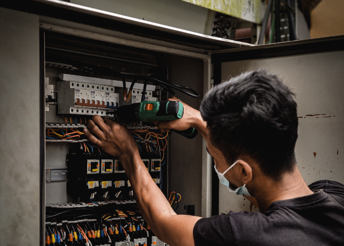 Silver Star Electric commercial electrical service work in Utah County